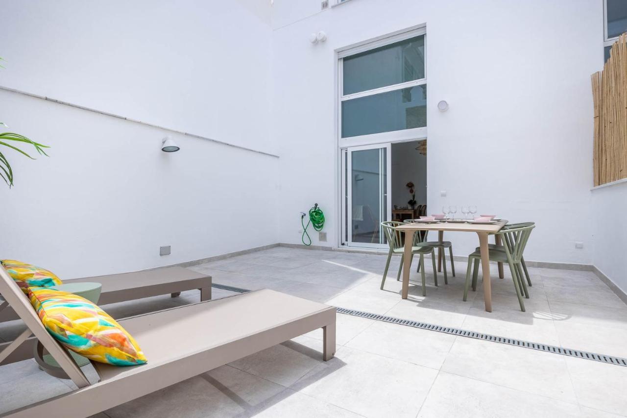 Apartament Pop Art Historia De Conde Negro Con Patio Privado Sewilla Zewnętrze zdjęcie